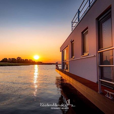 Hausboot Kranichnest Hotel Ribnitz-Damgarten Buitenkant foto