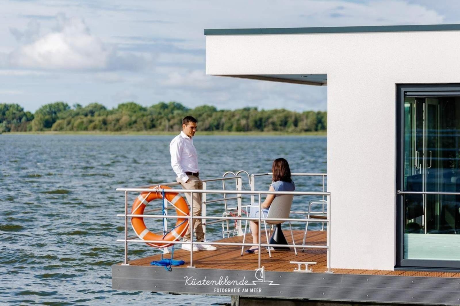 Hausboot Kranichnest Hotel Ribnitz-Damgarten Buitenkant foto
