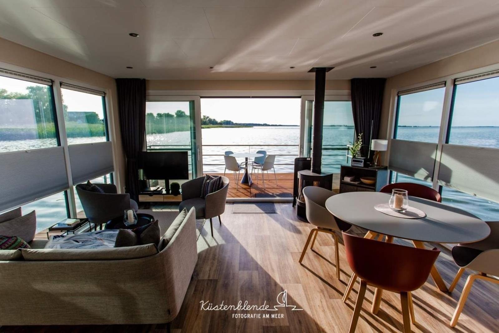 Hausboot Kranichnest Hotel Ribnitz-Damgarten Buitenkant foto